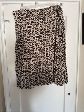 Ava & Viv Leopard Pleated Midi Skirt in Beige and Black